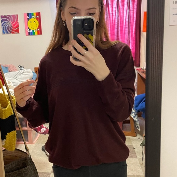 Burgundy Hunt Club Sweater - Picture 4 of 4